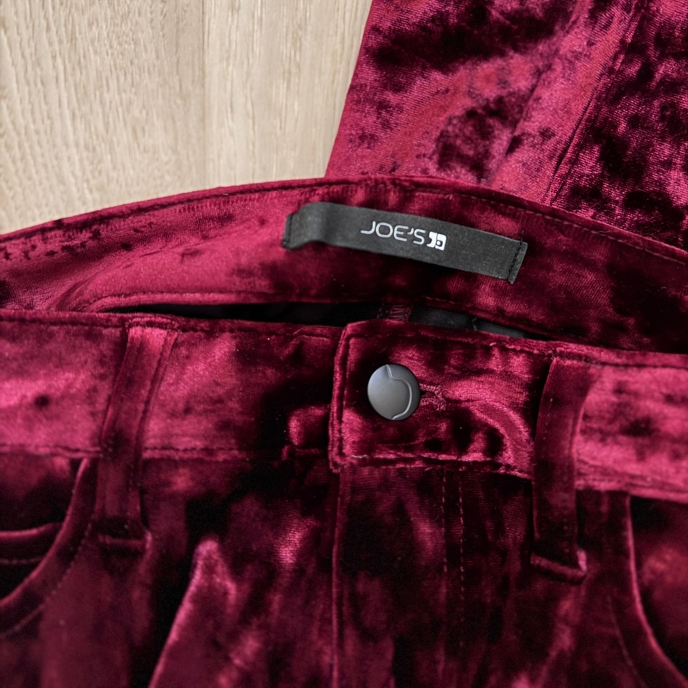 NWOT Joe's Jeans “The Charlie” High Rise Velvet Skinny Jeans Red Maroon Size 26 - Picture 2 of 5